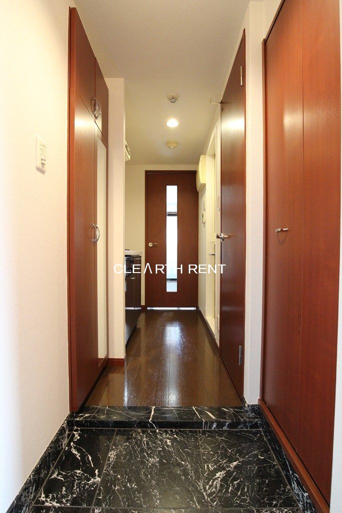 玄関　同タイプ別住戸写真となります。現況と異なる場合がございます。