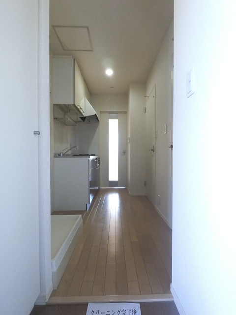 玄関　※別部屋参考写真