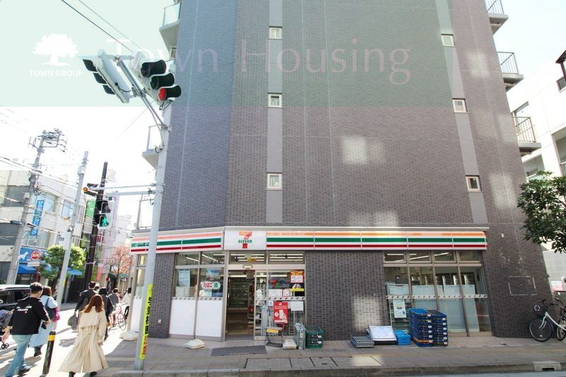コンビニ　セブンイレブン市川駅南口店（コンビニ）まで370m