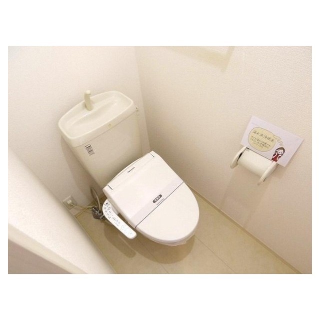 トイレ　ウォシュレット機能付き♪