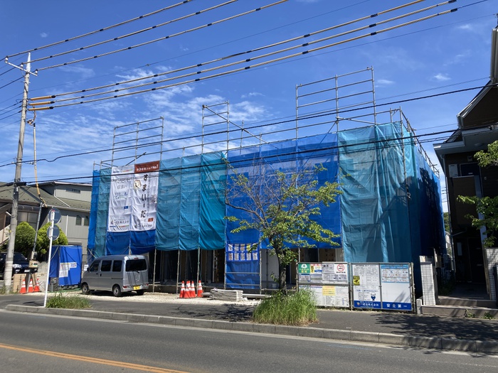 建物外観　建築中