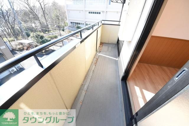 バルコニー　広いバルコニー