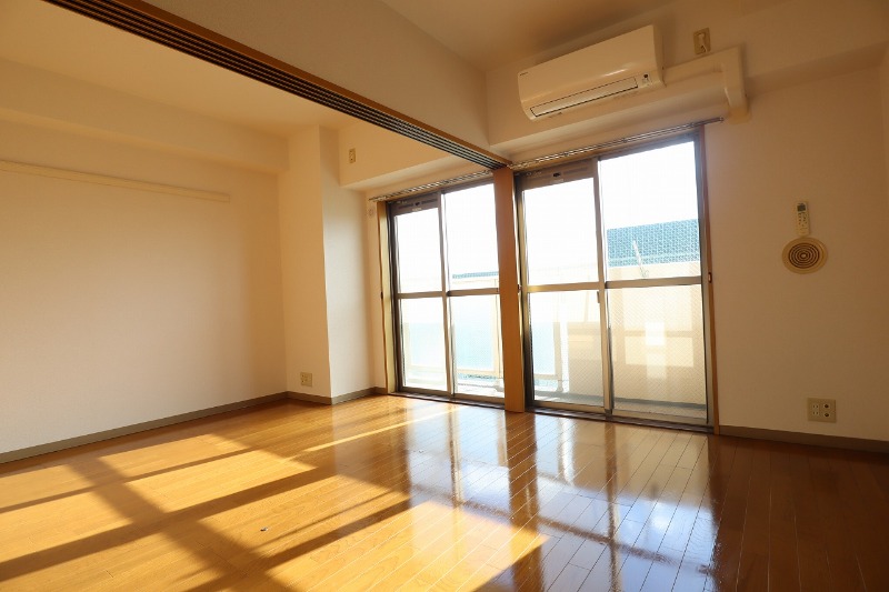 居室・リビング　※別部屋参考画像
