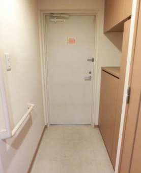 玄関　※別部屋参照