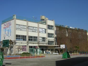 小学校　足立区立弥生小学校（小学校）まで515m