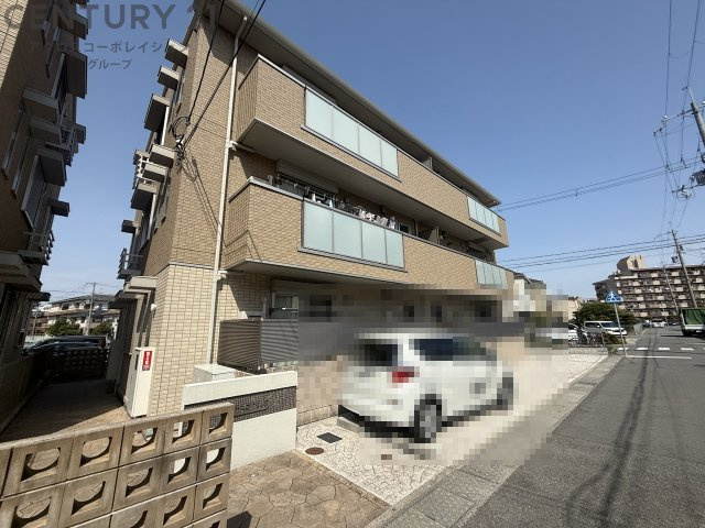 建物外観　オートロック付きで安心！宅配ボックス付きで便利！