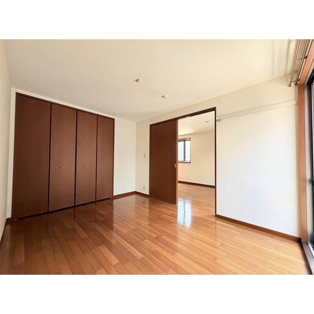 その他部屋・スペース　６．１帖の洋室です♪