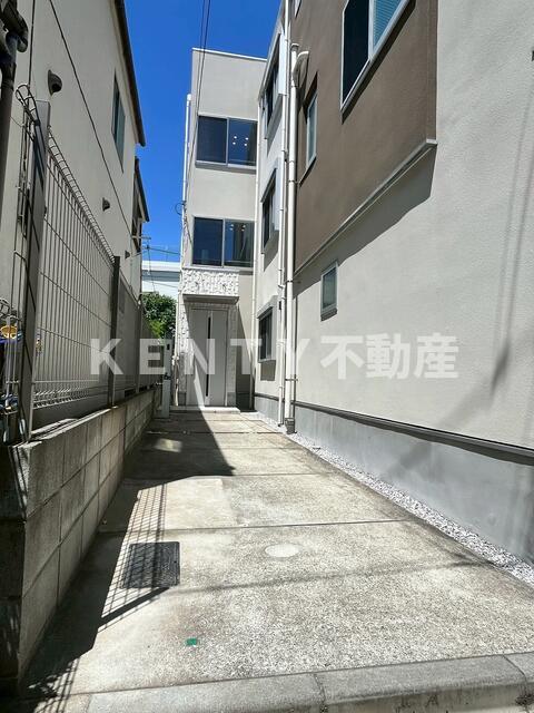 その他共有部分　敷地内に広々駐輪スペースあり♪