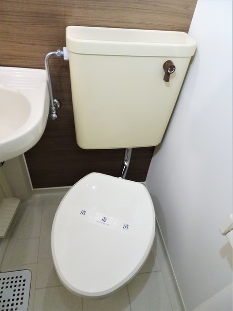 トイレ　清潔感ある洋式トイレです☆お掃除も楽々です！！