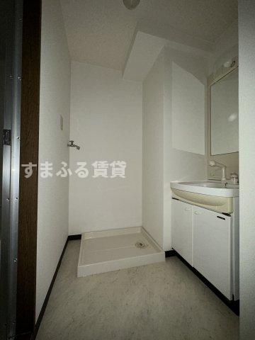 洗面設備　同仕様　反転の場合あり