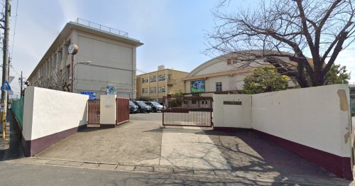 中学校　久世中学校（中学校）まで846m