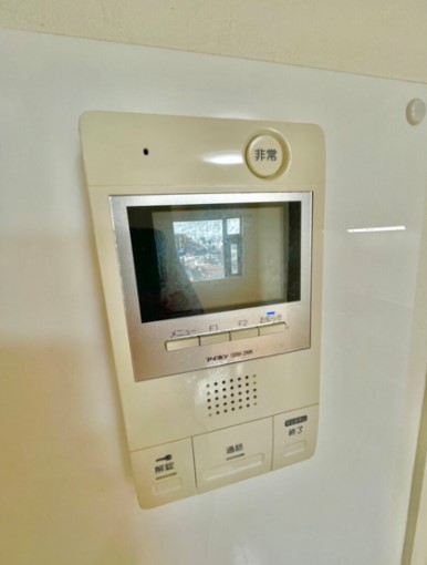 セキュリティ　内装は別部屋の参考写真です。