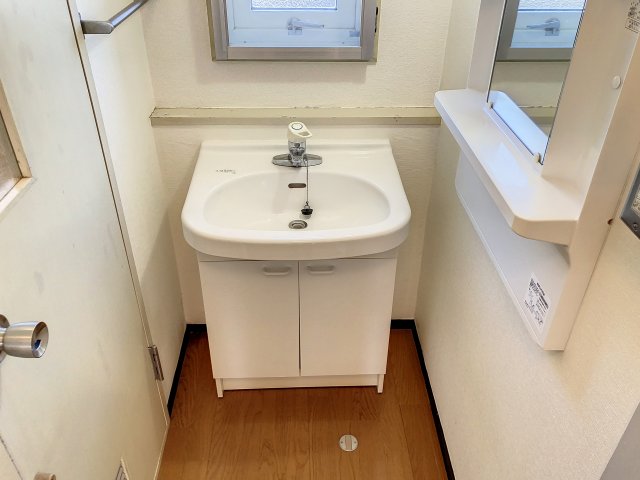 洗面設備　サンプル写真になります。