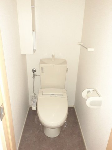 トイレ　シンプルで使いやすいトイレです