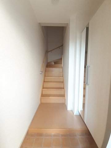 玄関　収納もある玄関です