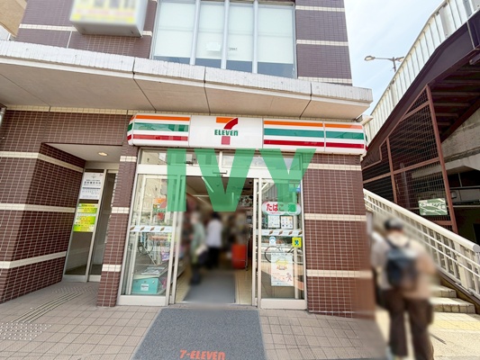 コンビニ　セブンイレブン 横浜反町駅前店（コンビニ）まで1992m