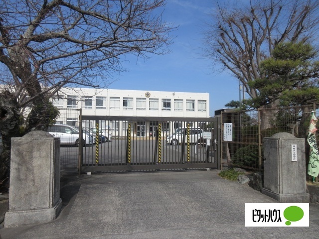 小学校　島田市立島田第二小学校（小学校）まで859m