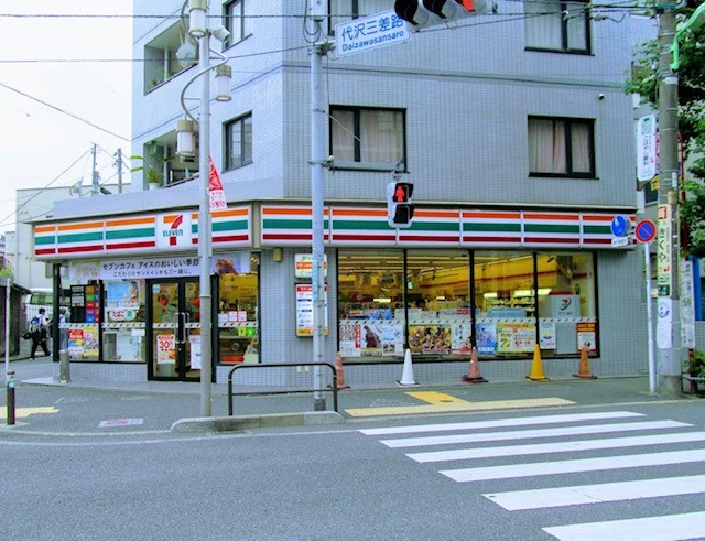 コンビニ　セブンイレブン　世田谷下北沢店（コンビニ）まで221m
