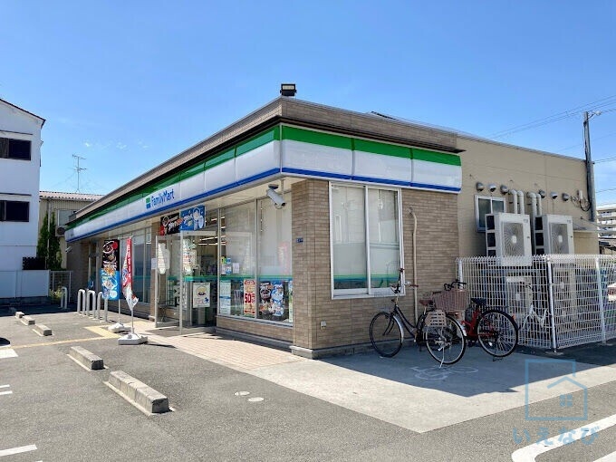 コンビニ　ファミリーマート東住吉矢田店（コンビニ）まで306m