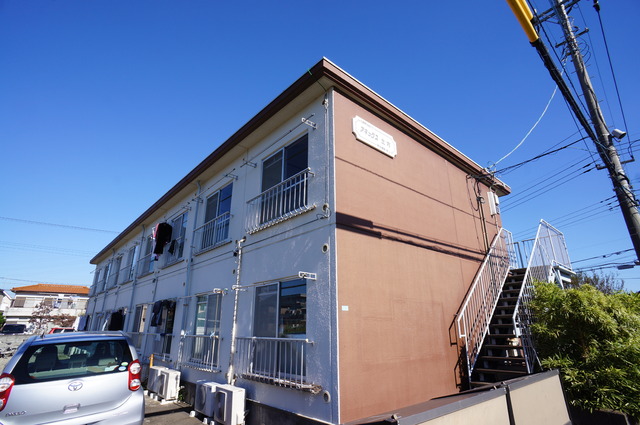 建物外観　丈夫で安心の鉄筋コンクリート造マンションです☆