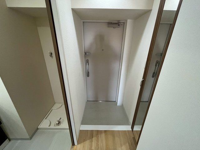玄関　収納もある玄関です