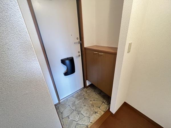 サルドセジュール2番館 行畑の玄関写真