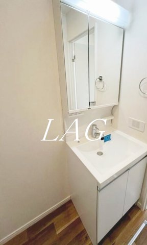 洗面設備　独立洗面台です。