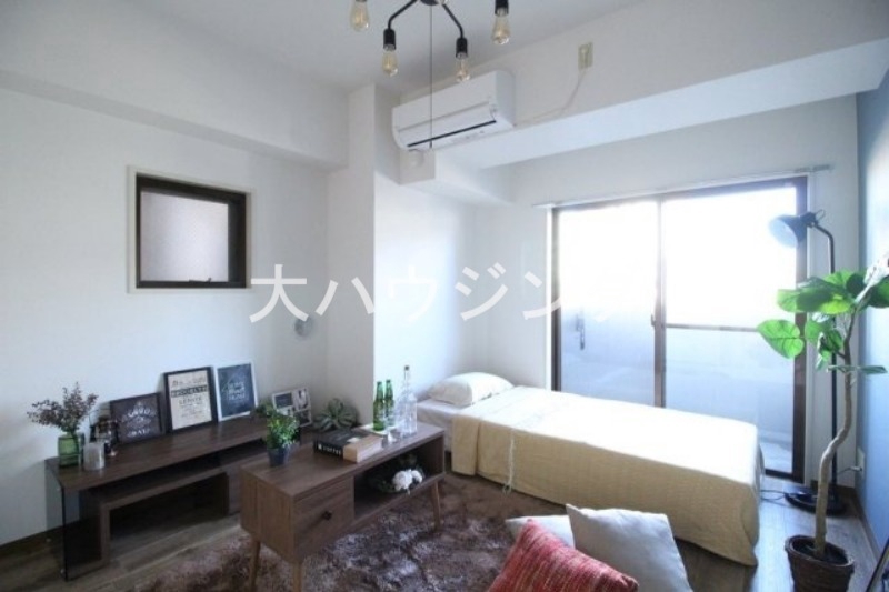 居室・リビング　家具家電などは付きません