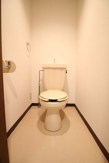 トイレ　別室の参考写真です。※現況優先