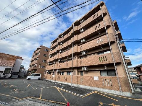 建物外観　外観写真（昼）