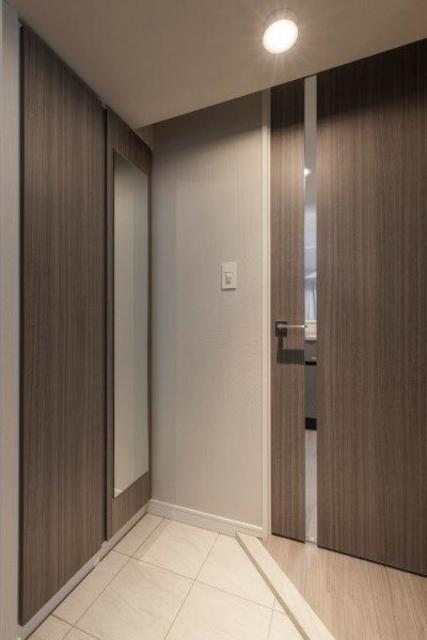 玄関　※写真は同タイプ住戸です。