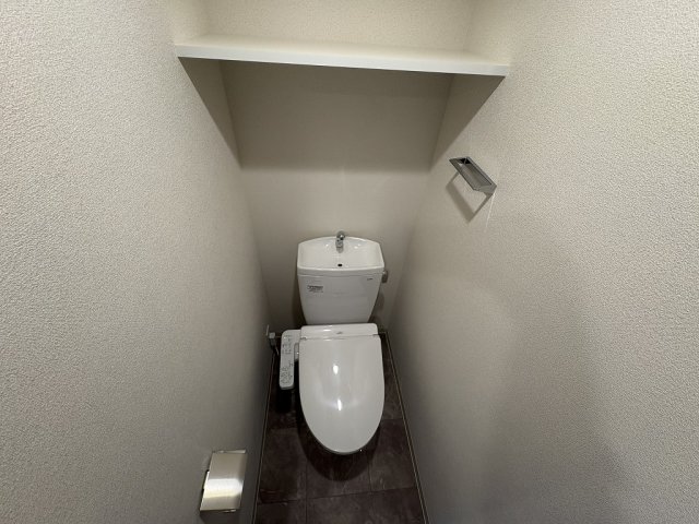 トイレ　清潔感のあるトイレです
