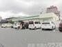 コンビニ　ファミリーマート 豊中小曽根店（コンビニ）まで815m