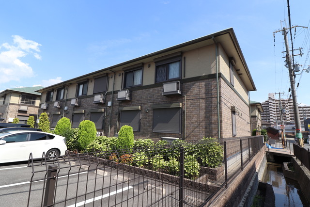 建物外観　ヴィラージュＤ棟