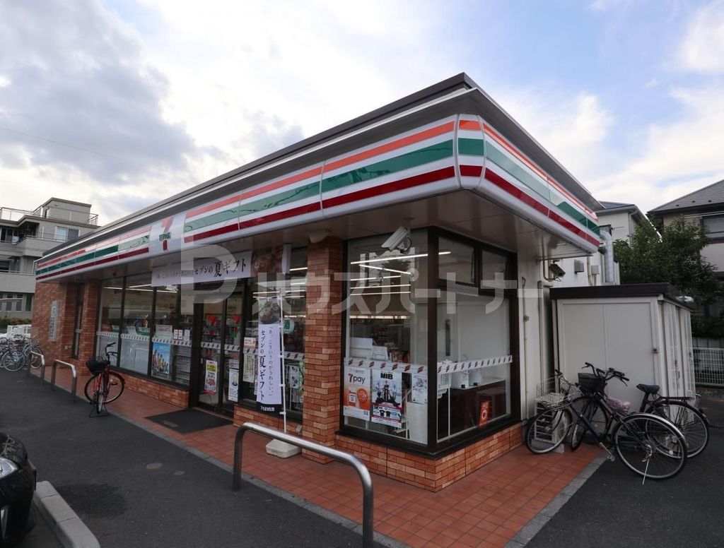 コンビニ　セブンイレブン八潮2丁目いちょう通り店（コンビニ）まで180m