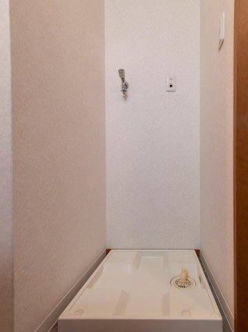 その他部屋・スペース　室内の洗濯機置場