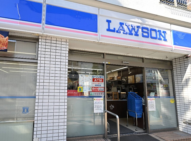 コンビニ　ローソン高輪店（コンビニ）まで76m