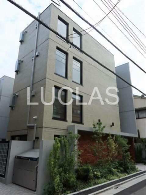 建物外観　『想いの先を照らし出す。』信頼が必要だからこそ、弊社へお任せ