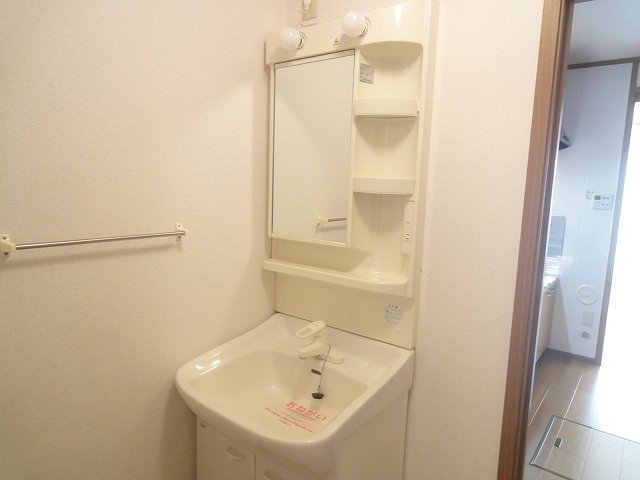 洗面設備　忙しい朝には欠かせない洗面所です