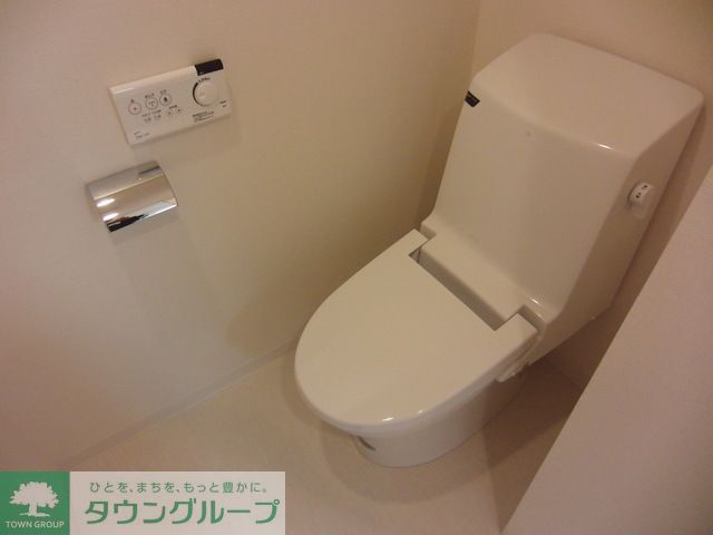 トイレ　Cタイプ2012年1月撮影 同タイプ203号室の写真です。