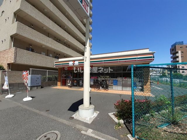 コンビニ　セブンイレブン 西早稲田1丁目新目白通り店（コンビニ）まで117m