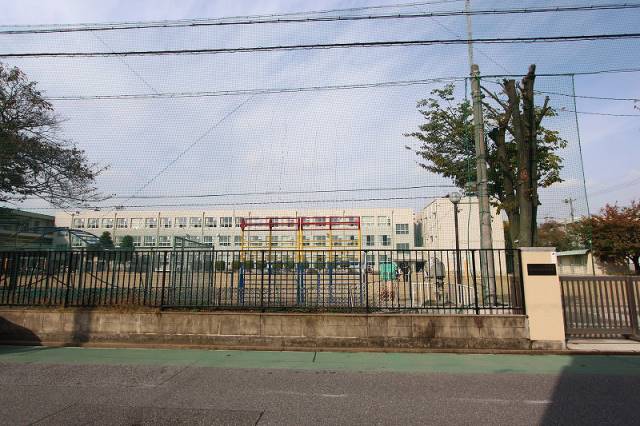 小学校　昭和橋小学校（小学校）まで730m