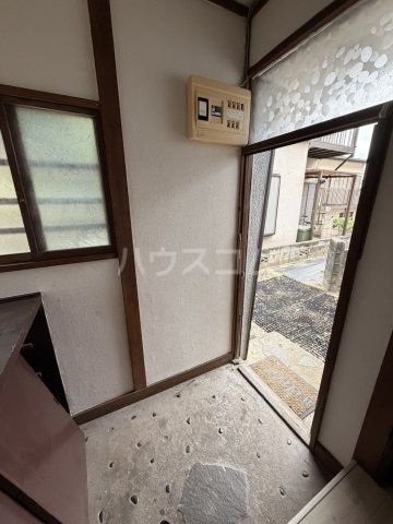 玄関