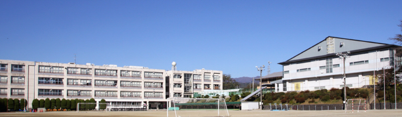 中学校　双葉中学校（中学校）まで1697m