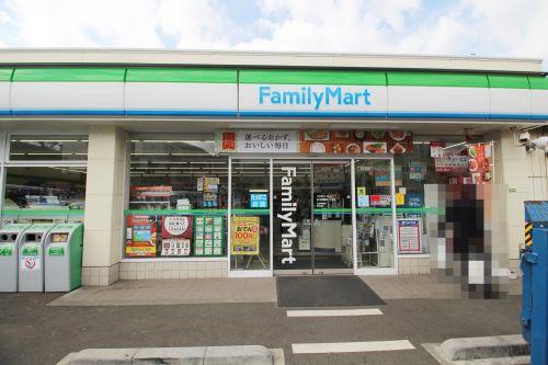 コンビニ　ファミリーマート 田園調布二丁目店（コンビニ）まで503m