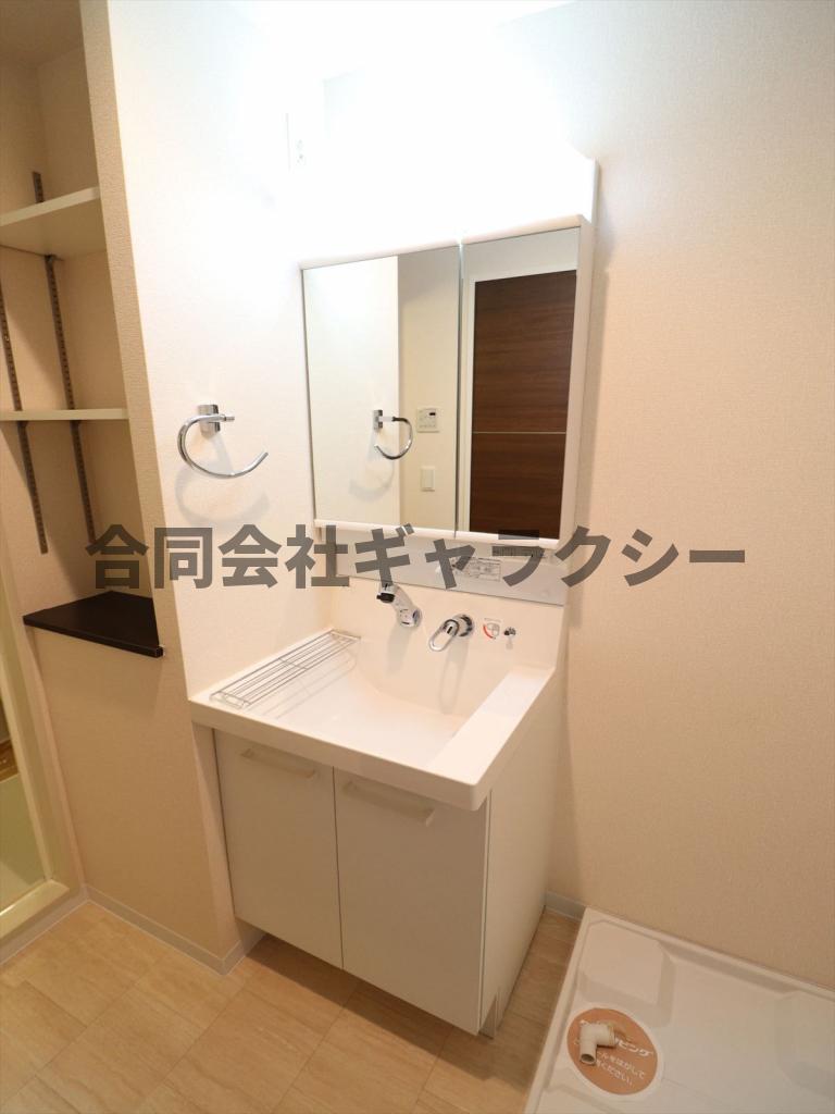 洗面設備　シャンプードレッサー付き