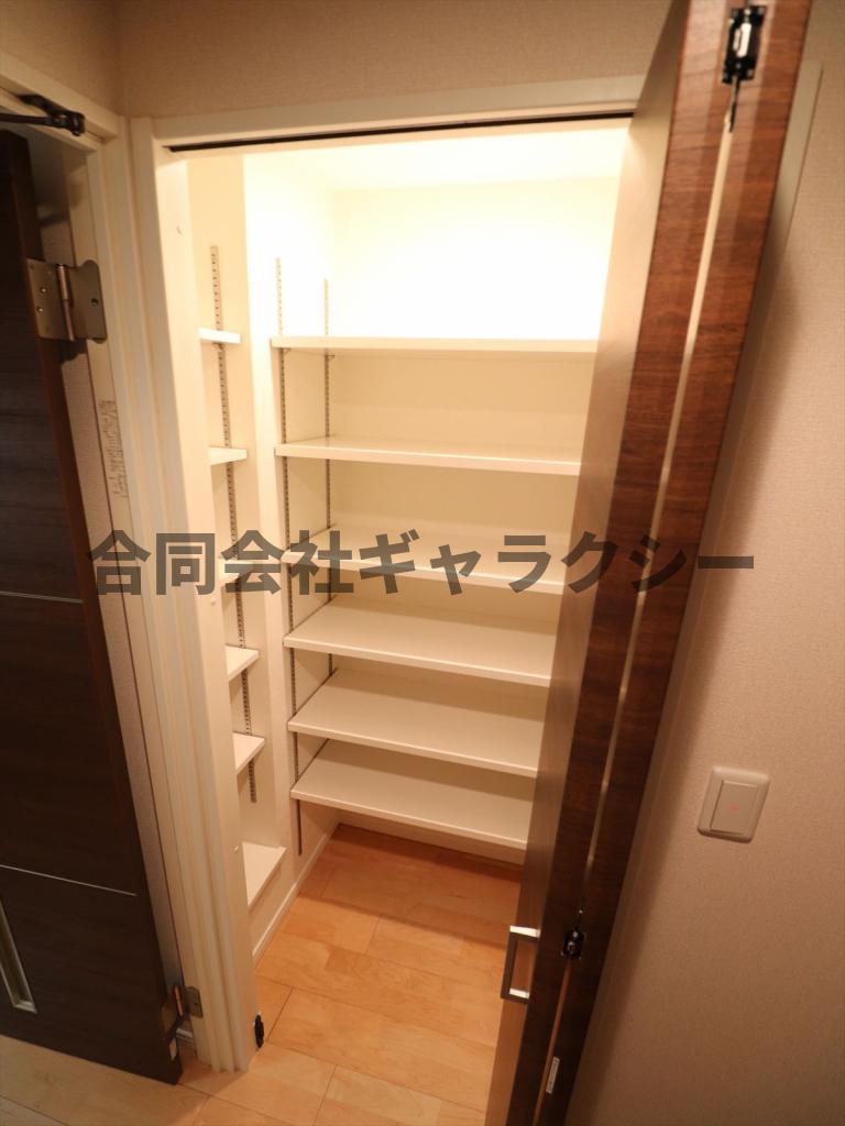 玄関　シューズクローク
