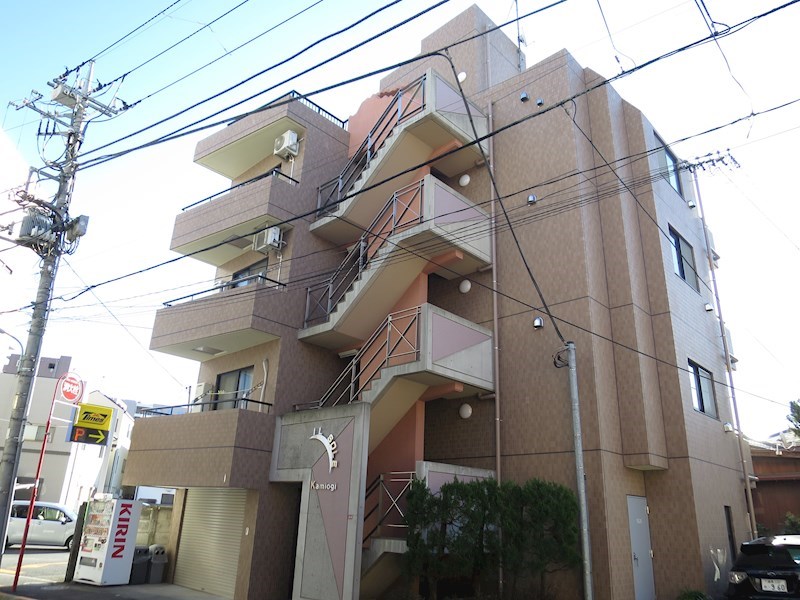 建物外観　鉄筋コンクリート造マンション！