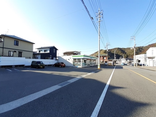 コンビニ　ファミリーマート 高知十津店（コンビニ）まで396m