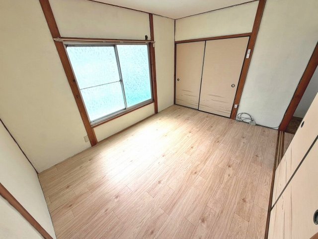 高鷲5丁目貸家の内装写真
